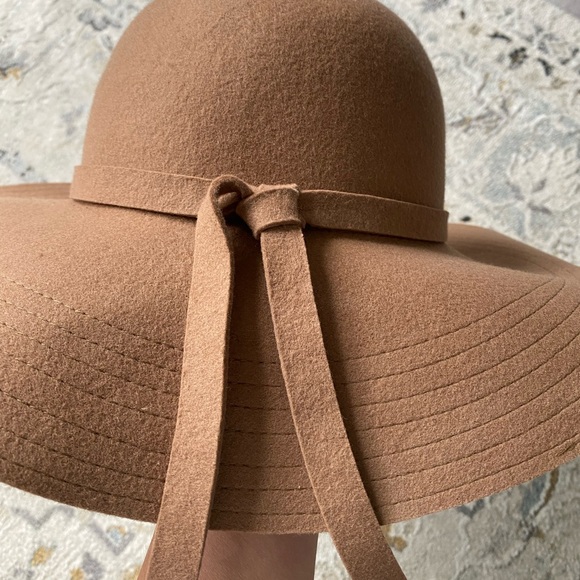 Lafayette 100% Wool Tan Hat - Picture 4 of 5